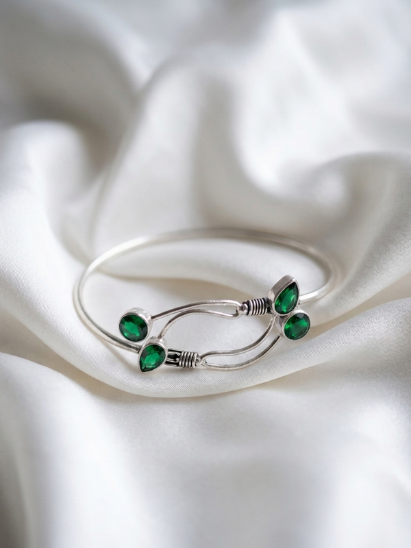 Silver Plated Oxidized Bracelet with Stone