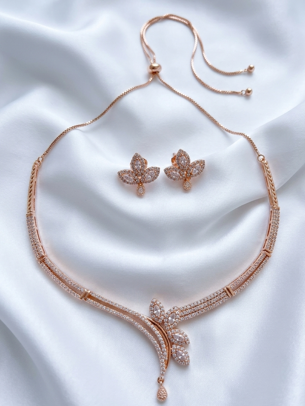 Diamond Studded Leaf Design Necklace