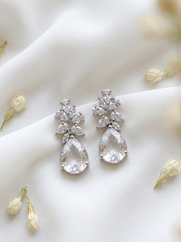 AD Handcrafted Oval Shaped Earrings