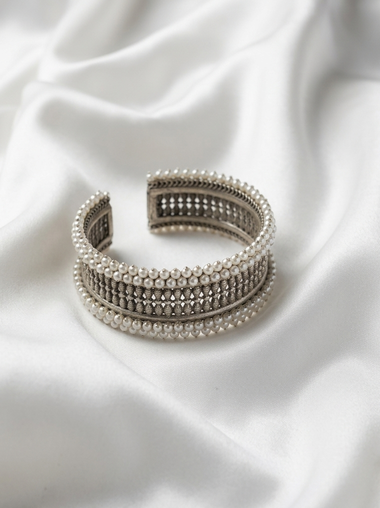 Silver Pearl Adjustable Bracelet