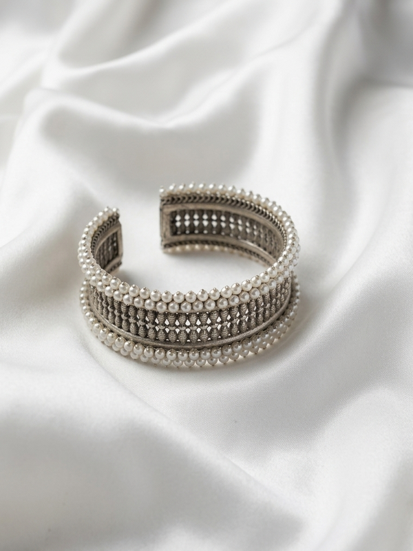 Silver Pearl Adjustable Bracelet