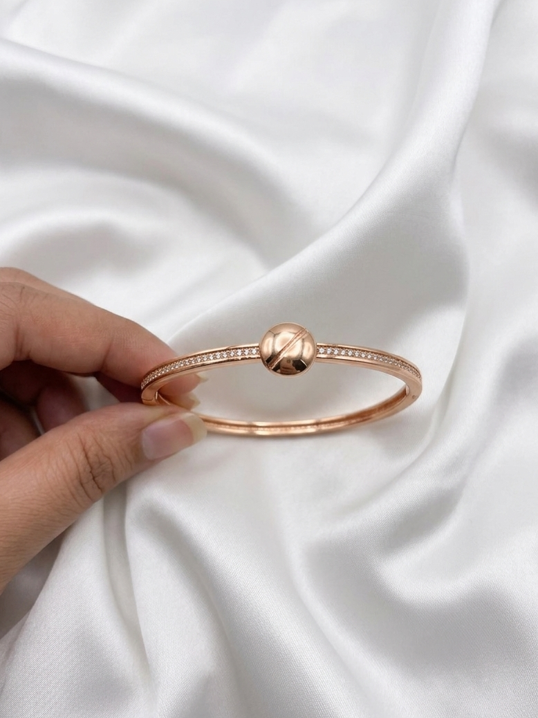 Luxury Single Row Diamond Bracelet