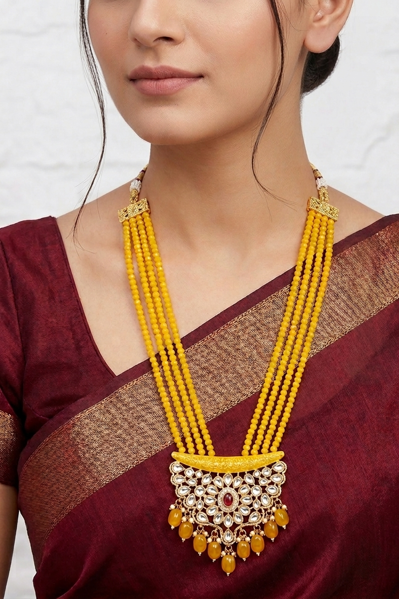 Beautiful Kundan Necklace With Beads