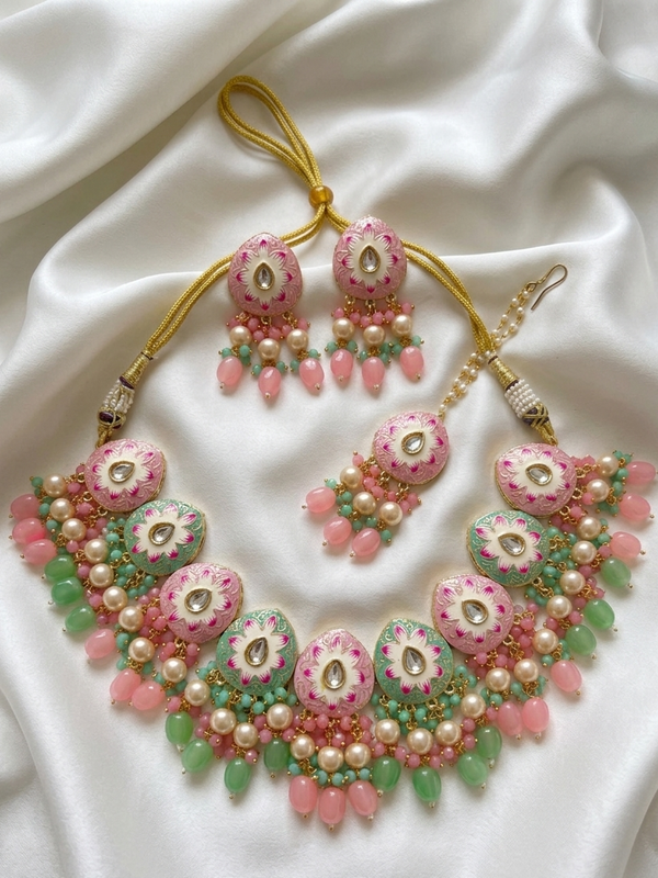 Pearl Flower Beaded Kundan Set