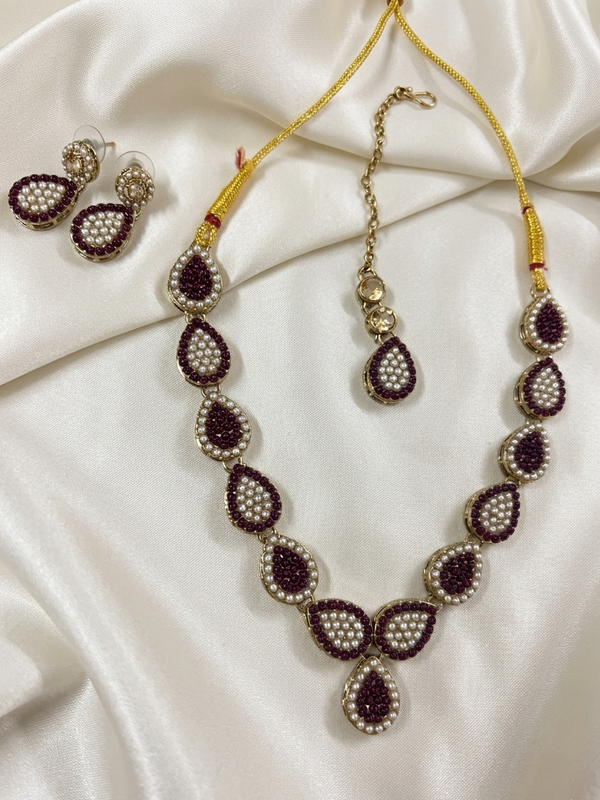 Kundan Maroon & White Pearls Necklace Set