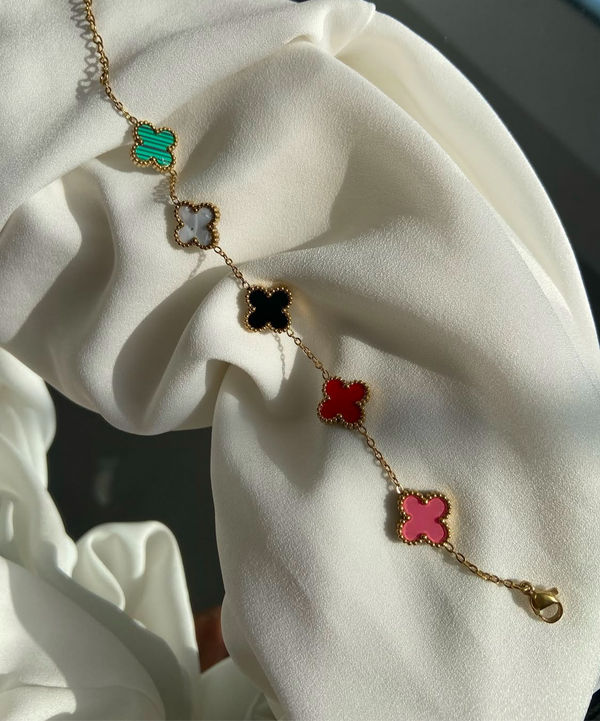 Stunning Clover Chain Bracelets