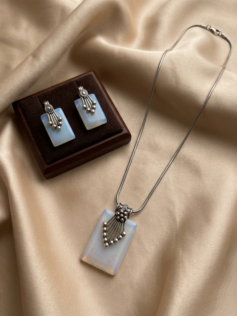 Triangle Shaped Resin Pendant Set (Copy)