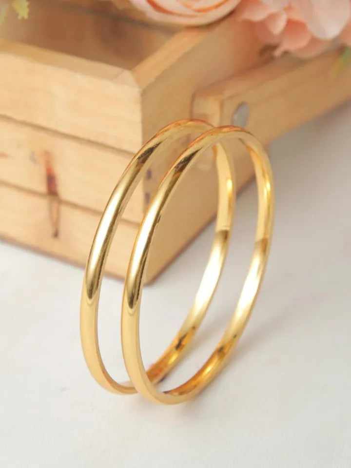 Elegant golden Plain Bangles