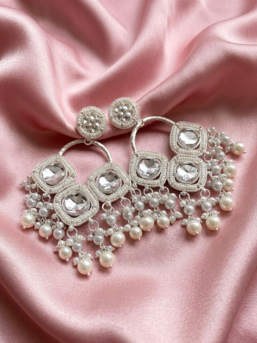 Elegant Look For Antique Traditional Kundan Earrings
