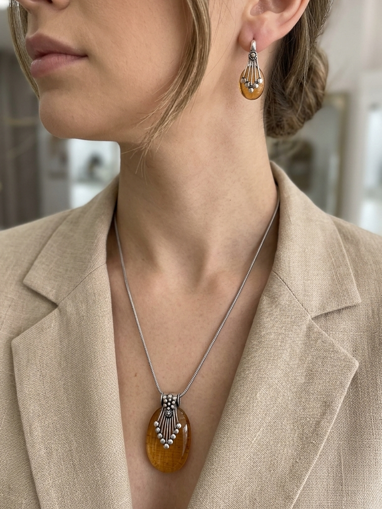 Oval Shaped Resin Pendant Set