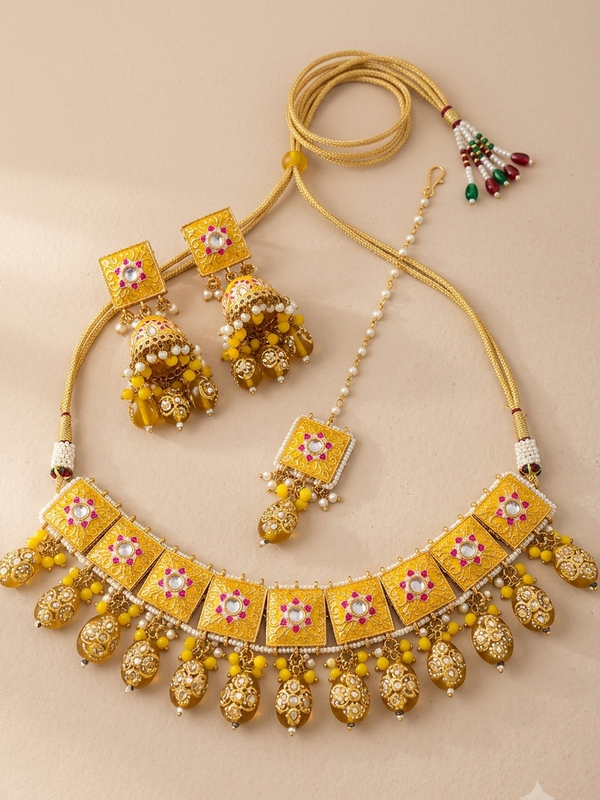 Pretty Handcrafted Kundan Necklace Sets for Haldi Look