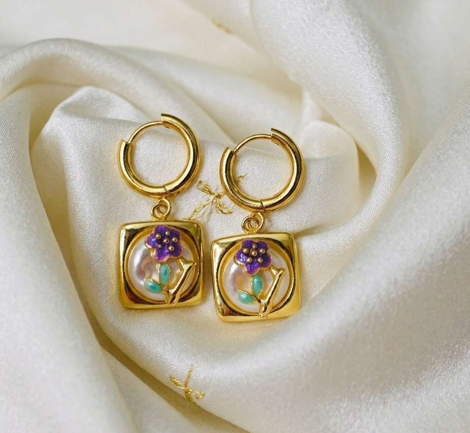 Stunning Flower Earring With Hoop