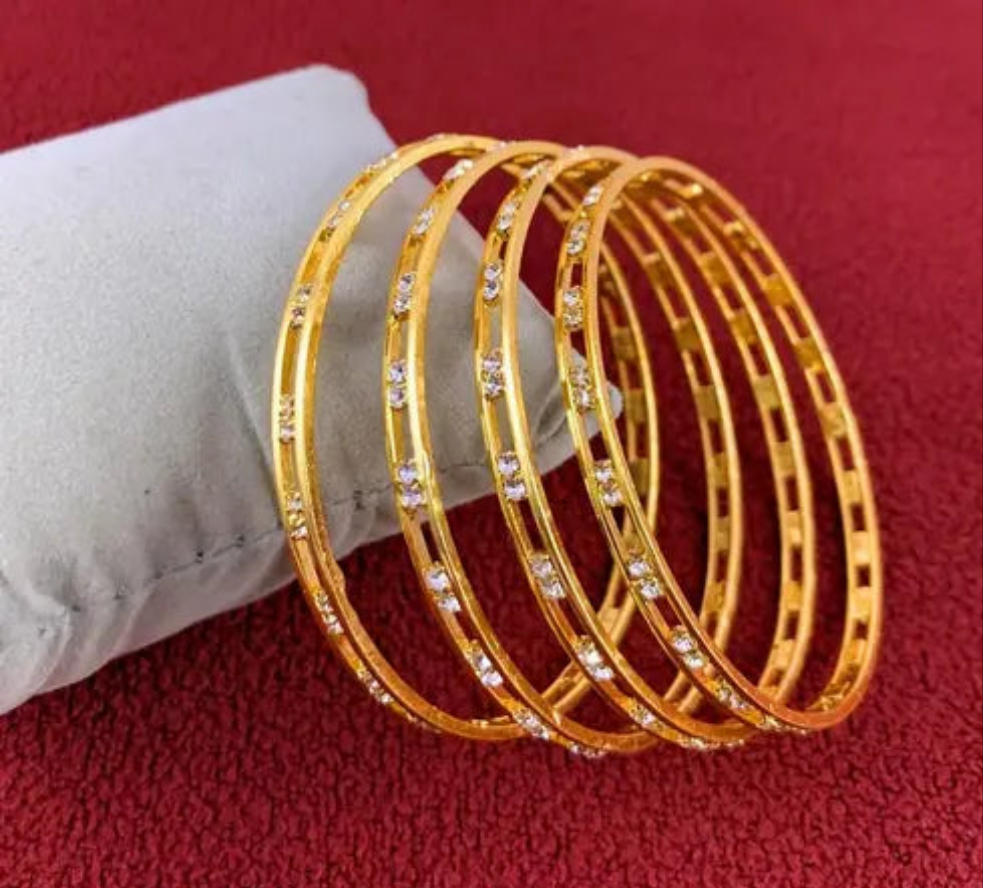 Emerald &Cubic Zirconia Studded Beautiful Bangles
