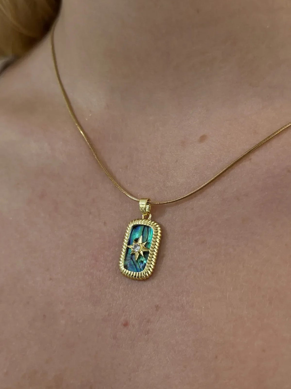 Anti-Tarnish Green Pendant With Star