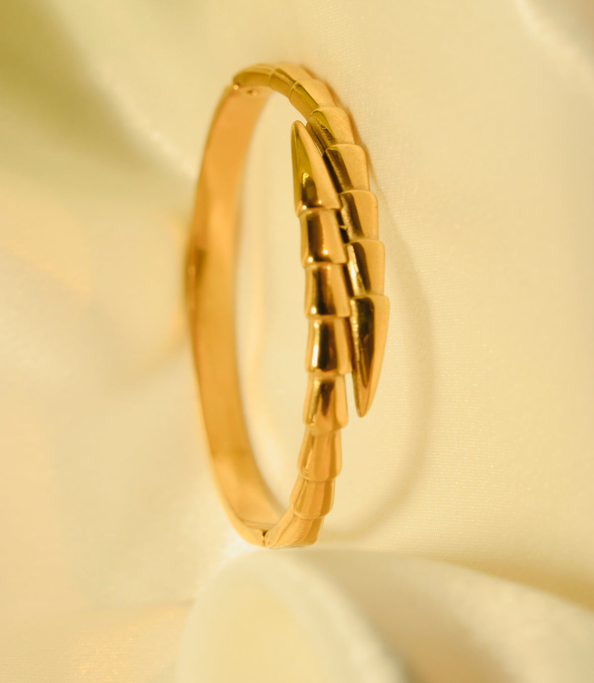 Stylish Anti-Tarnish Bracelet