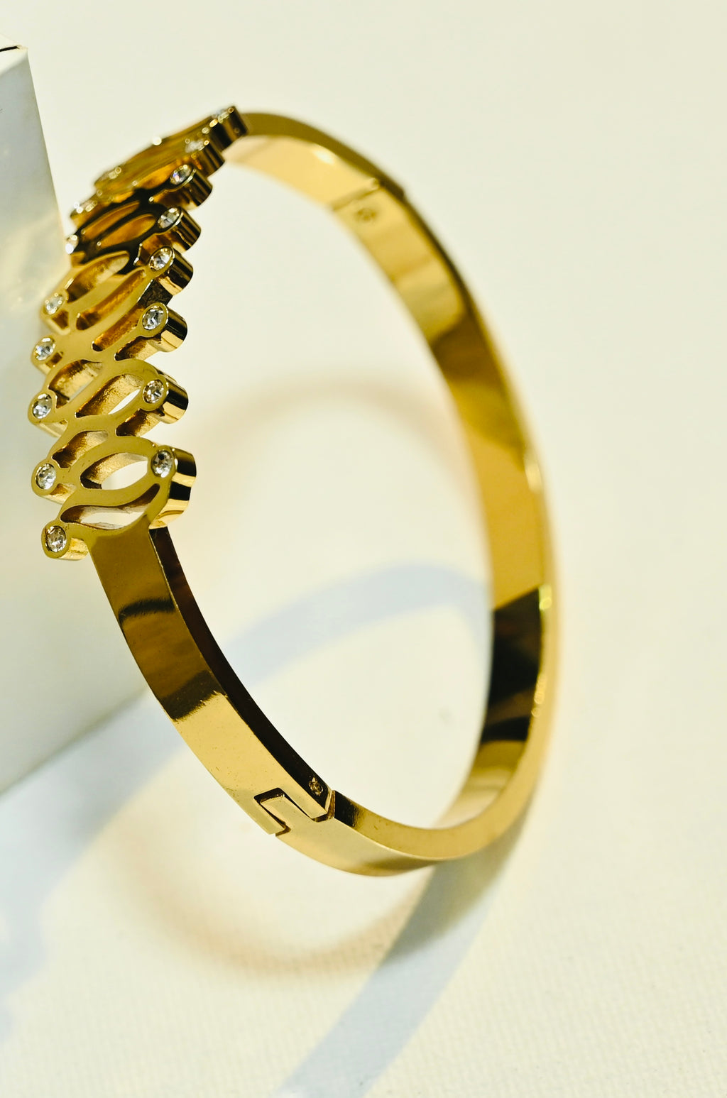 Elegant And Stylish Anti-Tarnish Bracelet