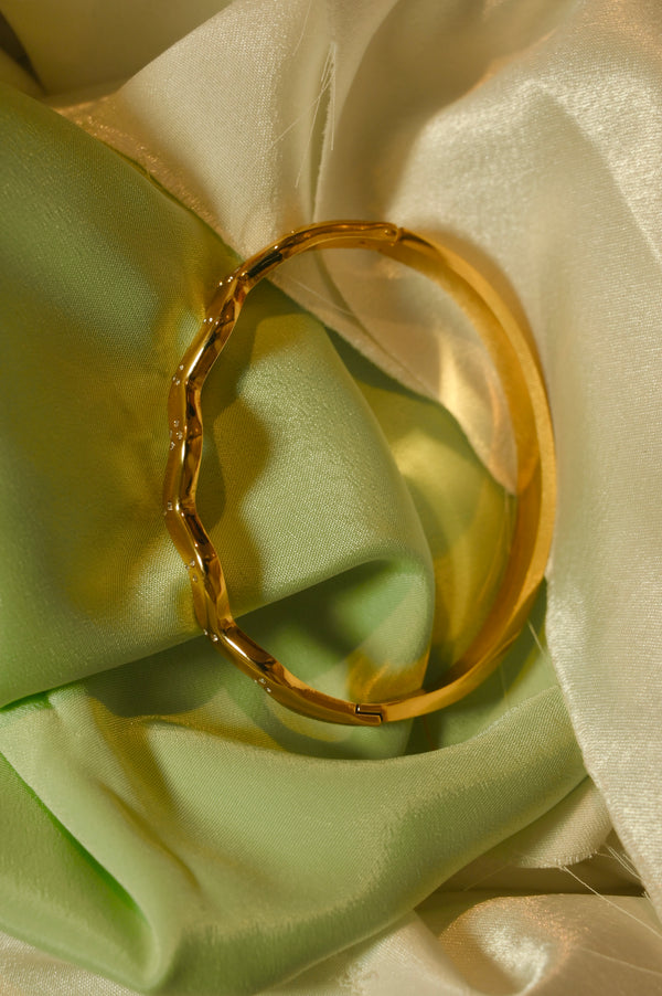 Anti-Tarnish Stylish Diamond Studded Bracelet