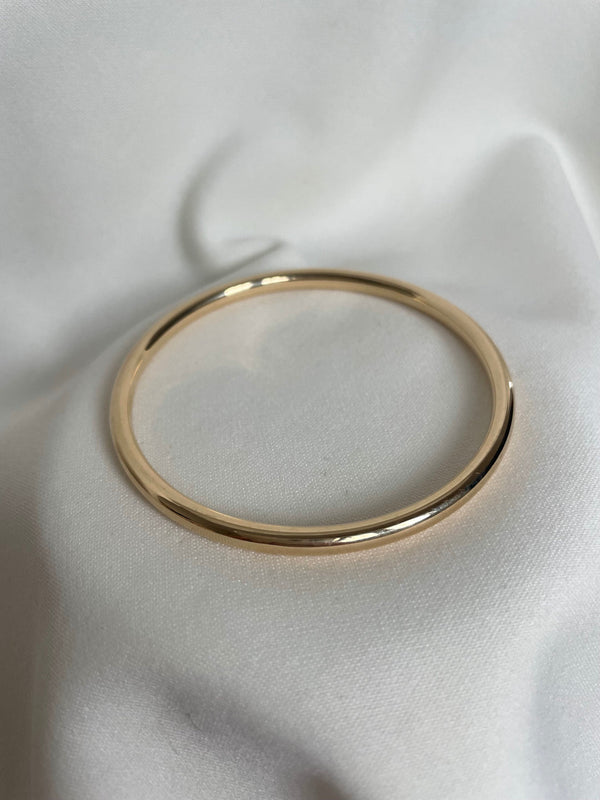 Simple Bangle Style Bracelet