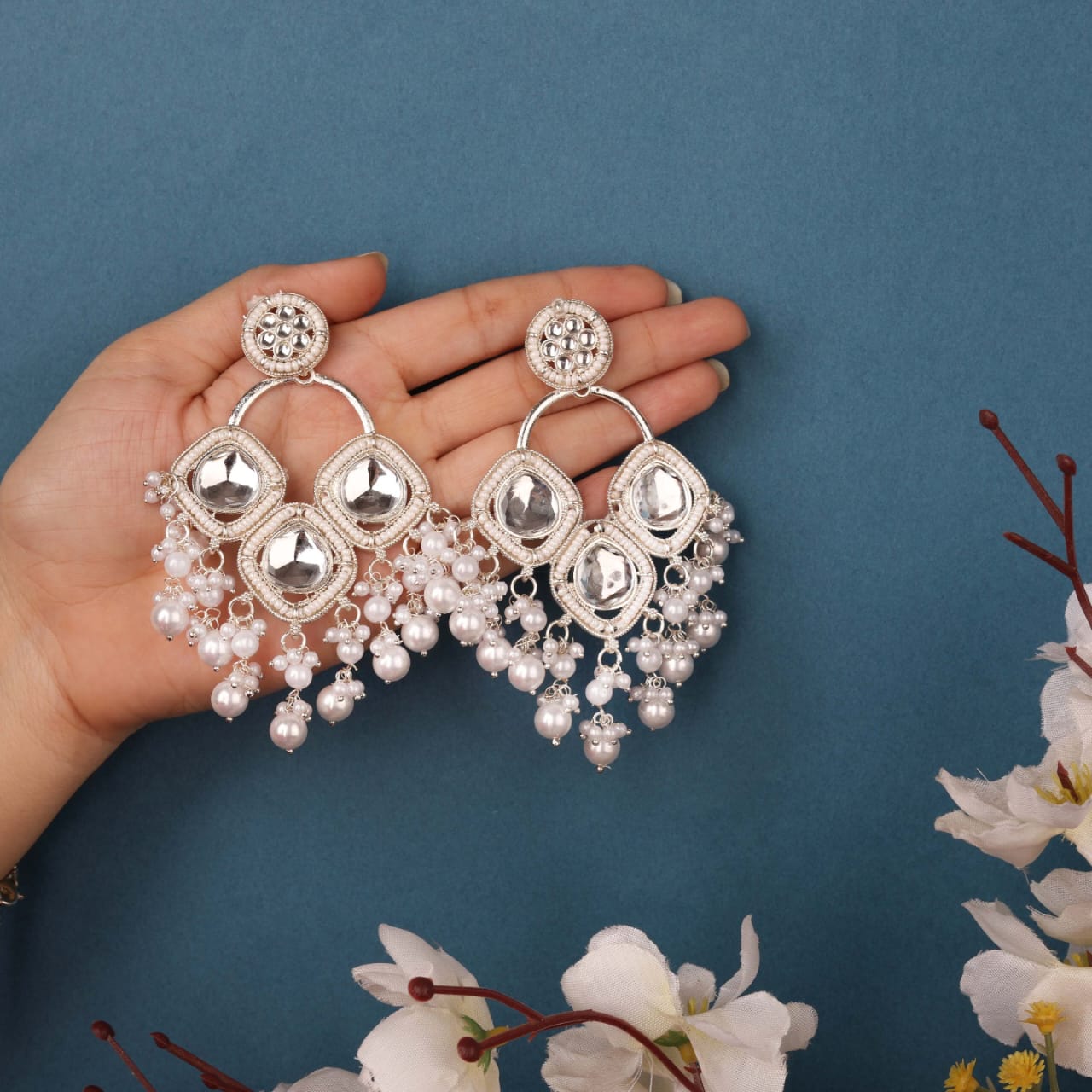 Elegant Look For Antique Traditional Kundan Earrings