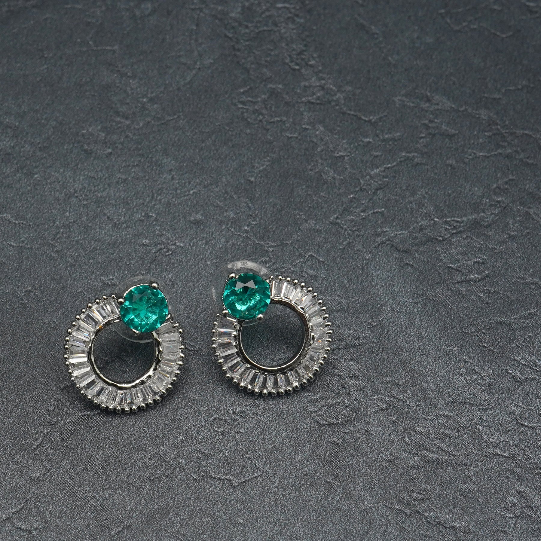 Round American Diamond Stud