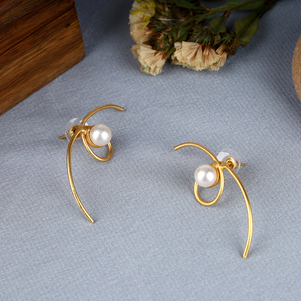 Brass Earring with Pearls