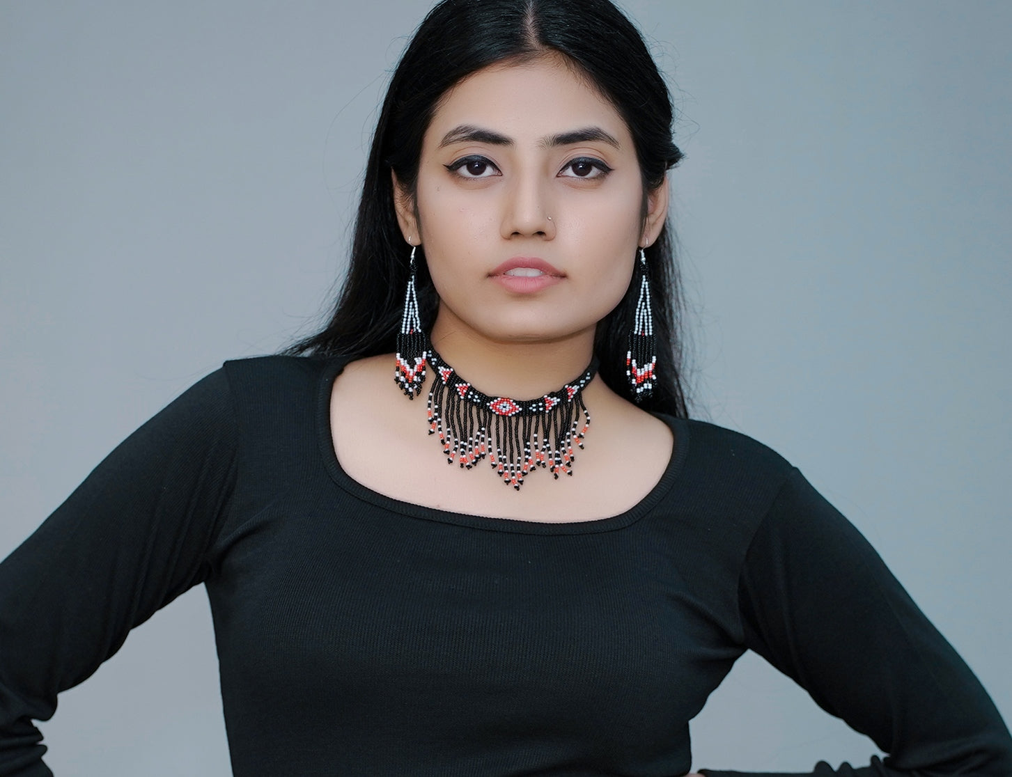Handmade Trending Glass Beads Choker Set