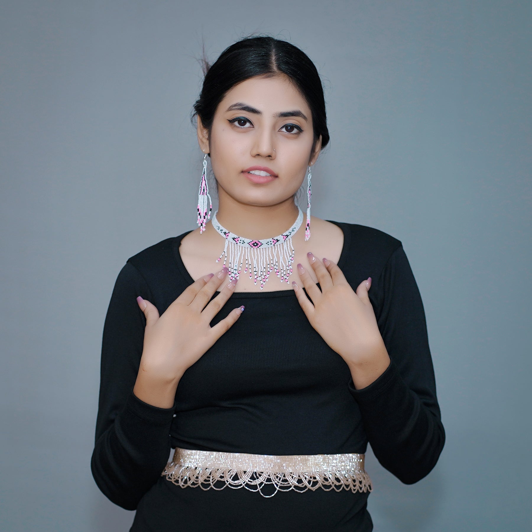 Handmade Trending Glass Beads Choker Set
