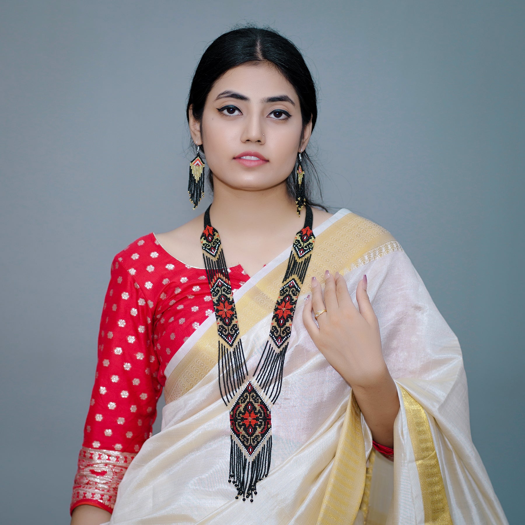 Colorful Blackish Handmade Necklace Set