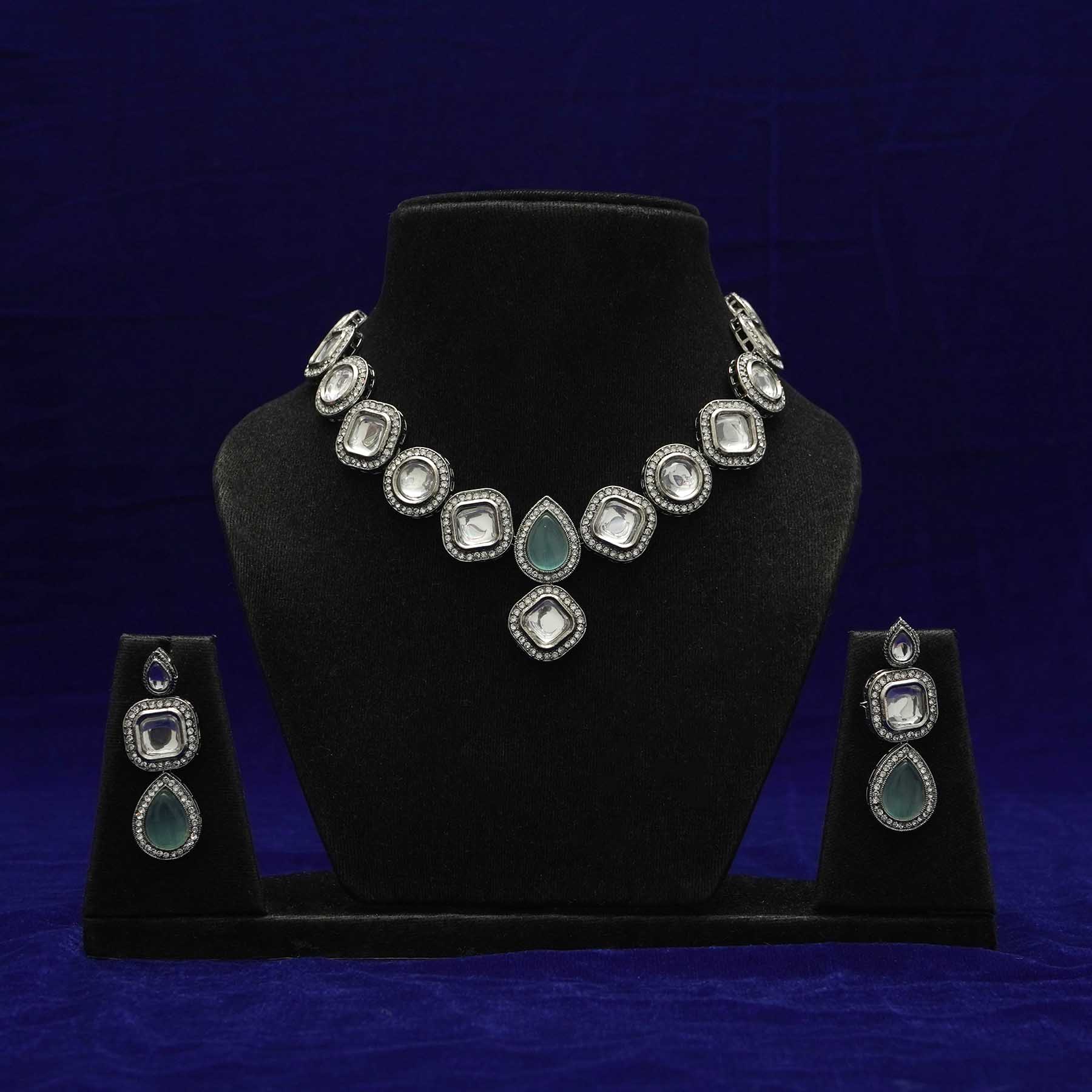 Meraki Diamond Studded Kundan Choker Set