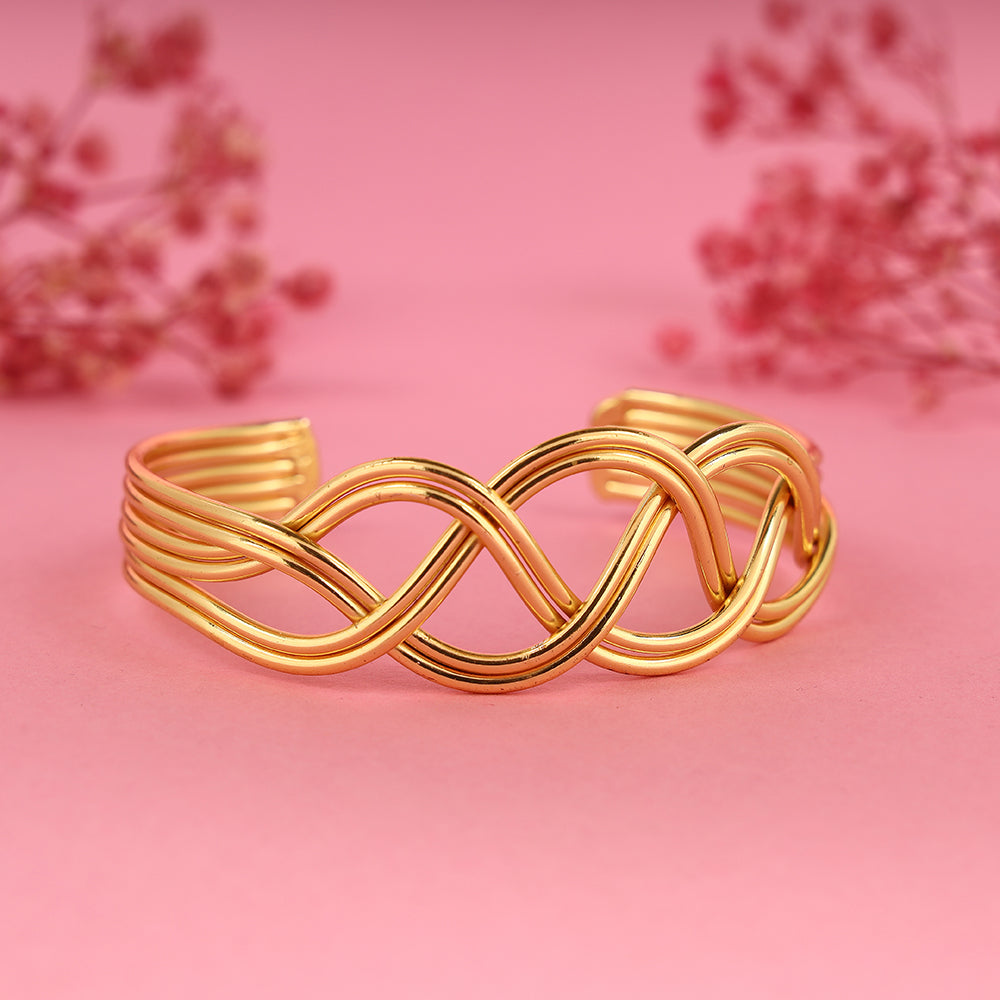 Braided Golden Bracelet