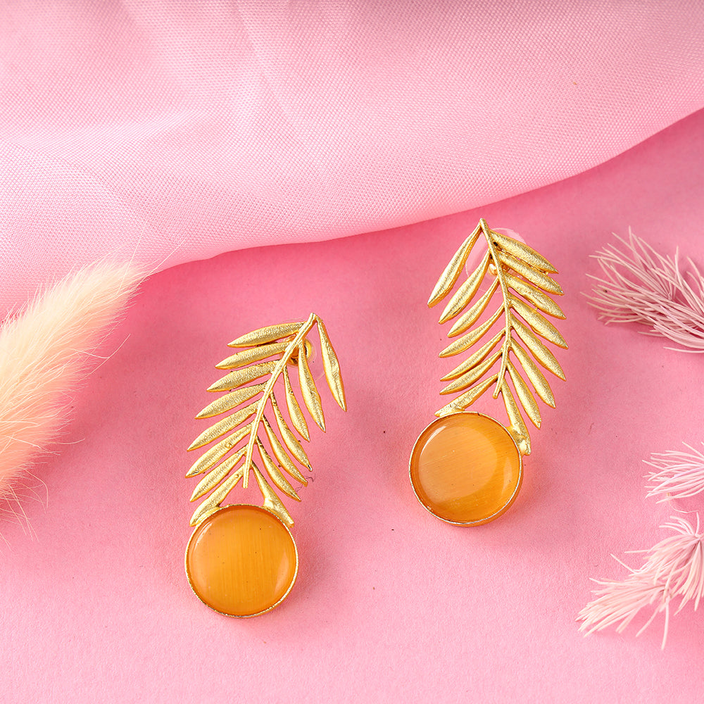Beautiful Leaf Style Earring with Stone
