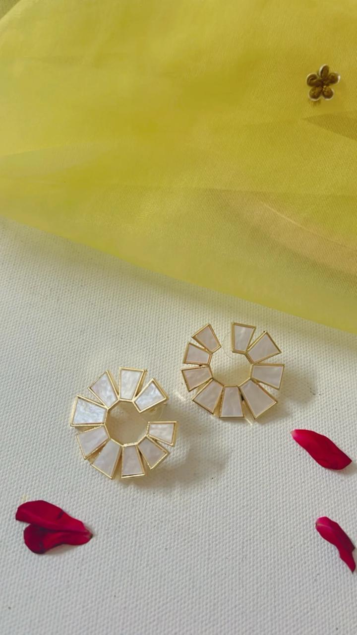 Pearl Studs
