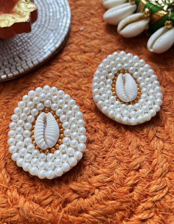 Oval Shell Handmade Earrings with Pearls