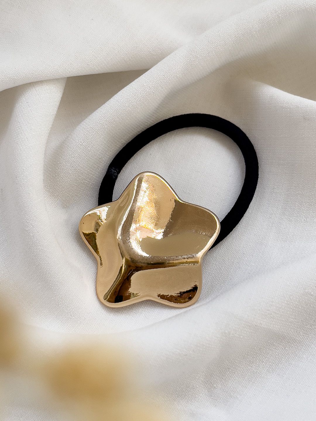 Buy Golden Star Shape Rubber Band
