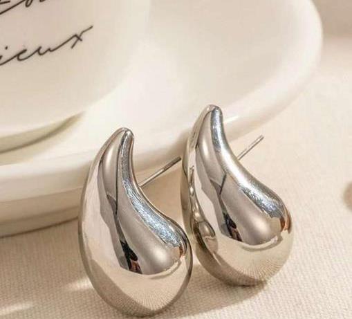 Chunky Stylish Party Wear Stud Earring