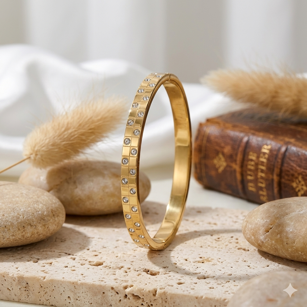 Minimalist 18k Gold Plated Star-Studded Bracelet