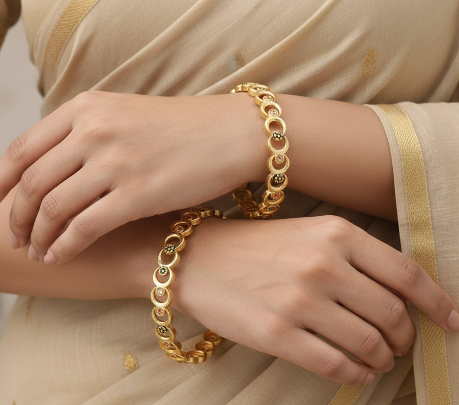 Round Floral Design Gold Plated Bangle Set