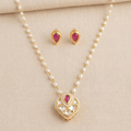 Paan Style Kundan Pendant Sets