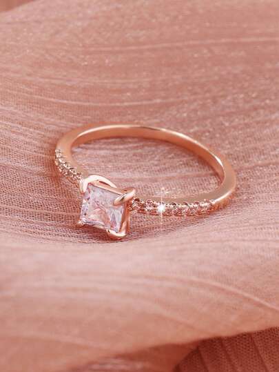 Rose Gold Classic Square Ring