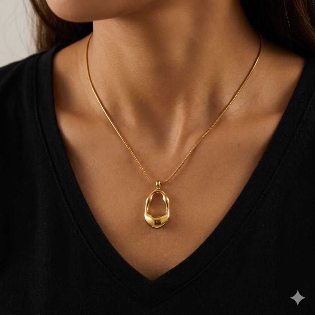 Droplet Pendant Necklace