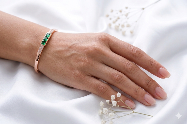 Green Emerald Stone Studded Rose Gold Bracelet