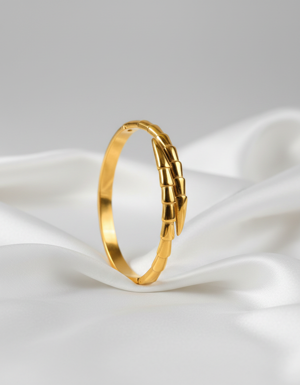Stylish Anti-Tarnish Bracelet