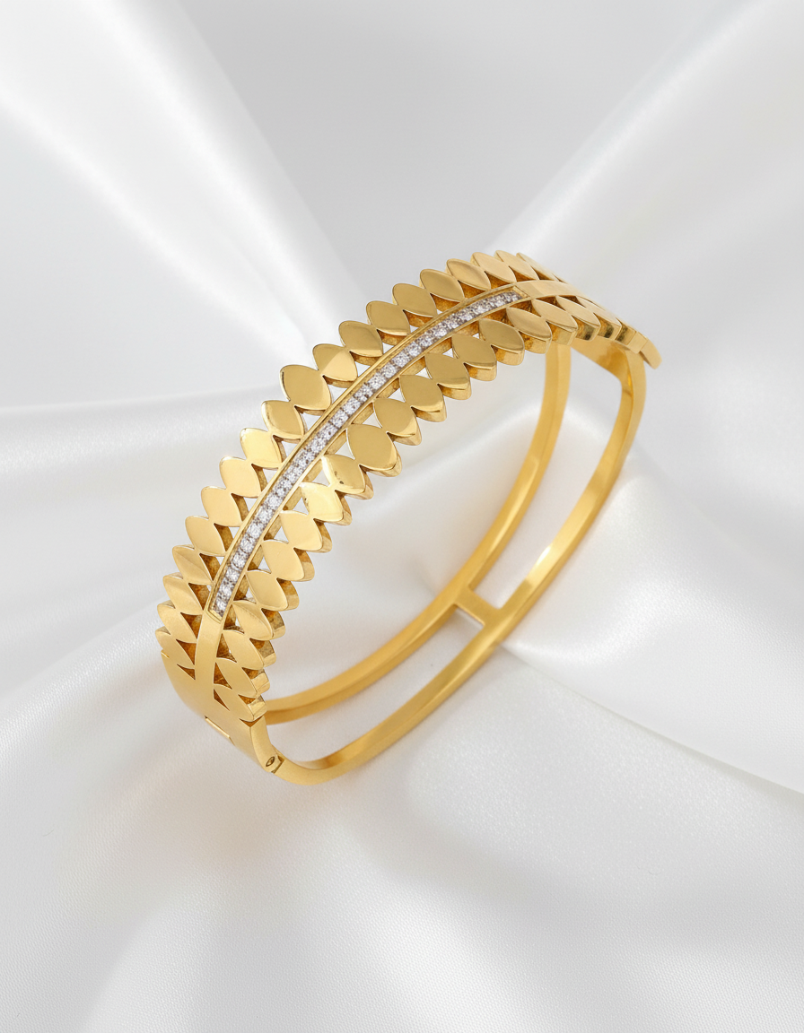 Anti-Tarnish Stylish Broad Bracelet