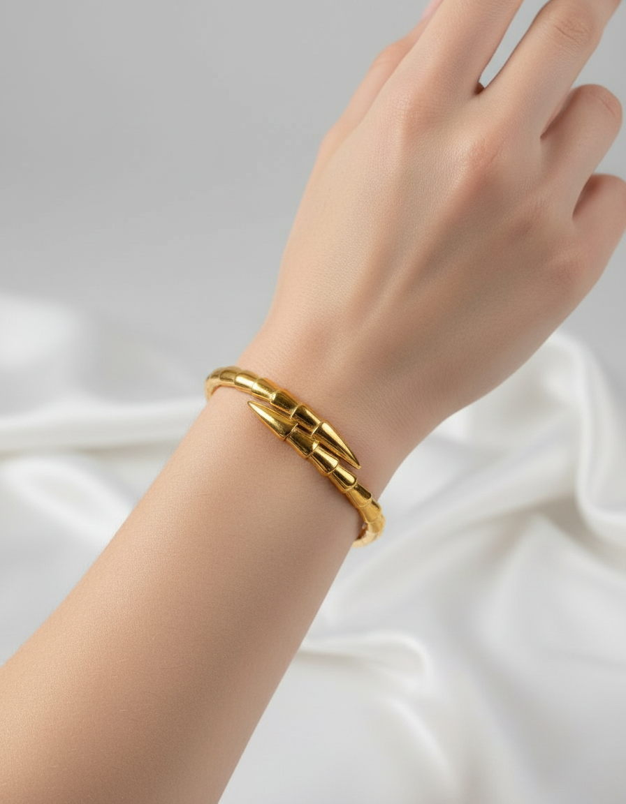 Stylish Anti-Tarnish Bracelet
