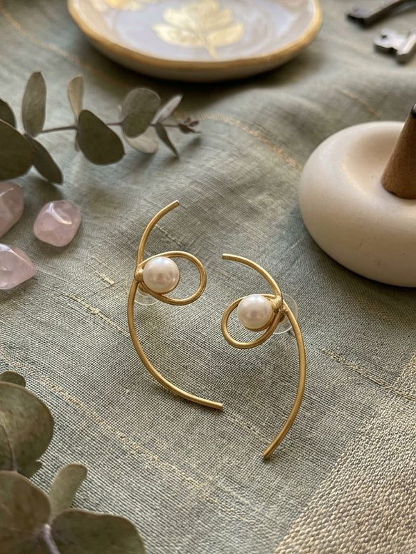 Brass Earring with Pearls