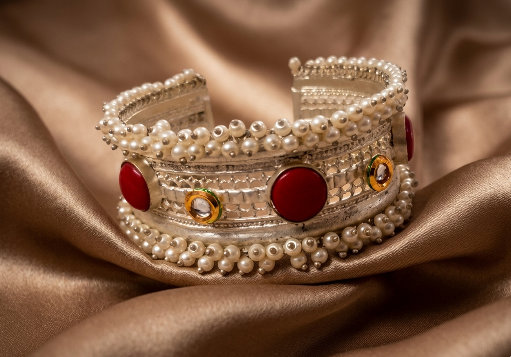 Silver Plated Pearl Beaded Stone Kada