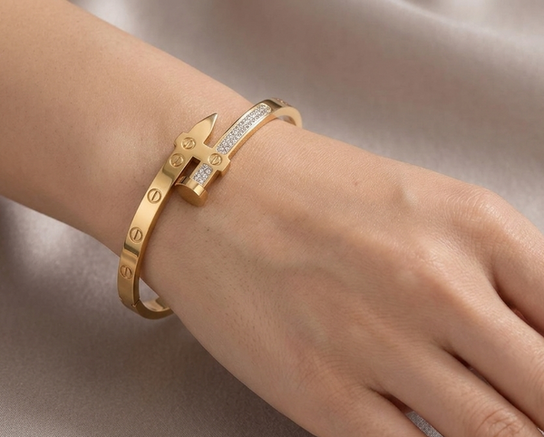 Stylish Anti-Tarnish Bracelet